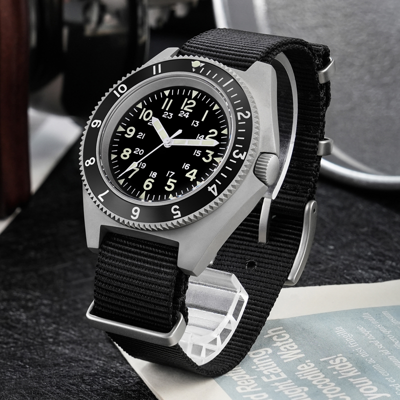Watchdives WD1972 ساعة كوارتز  - مراجعة Men'S Fashion Box وسعره